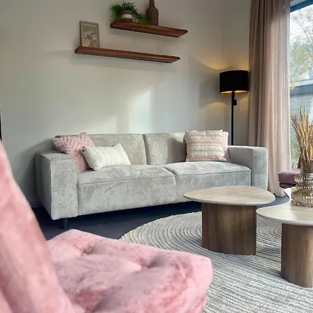 Chalet Modern Family Retreat Near The *